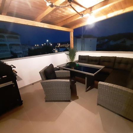 Apartman Mate Lopar Buitenkant foto