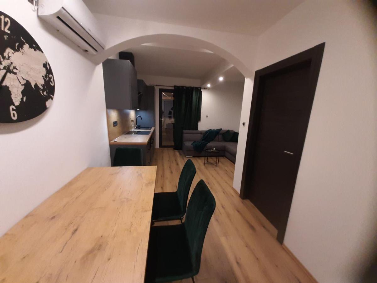 Apartman Mate Lopar Buitenkant foto