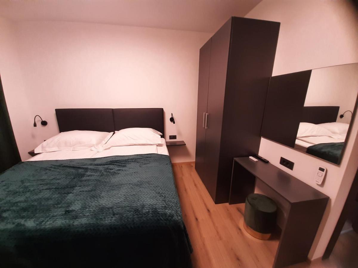 Apartman Mate Lopar Buitenkant foto